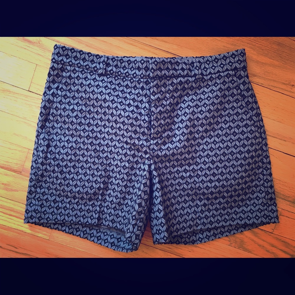 Banana Republic Shorts Size 4 - NEW